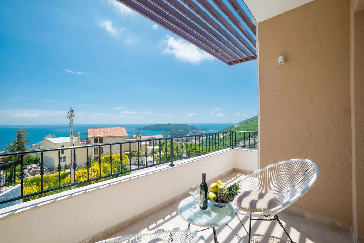 New three-room villa with pool, Becici, Budva
