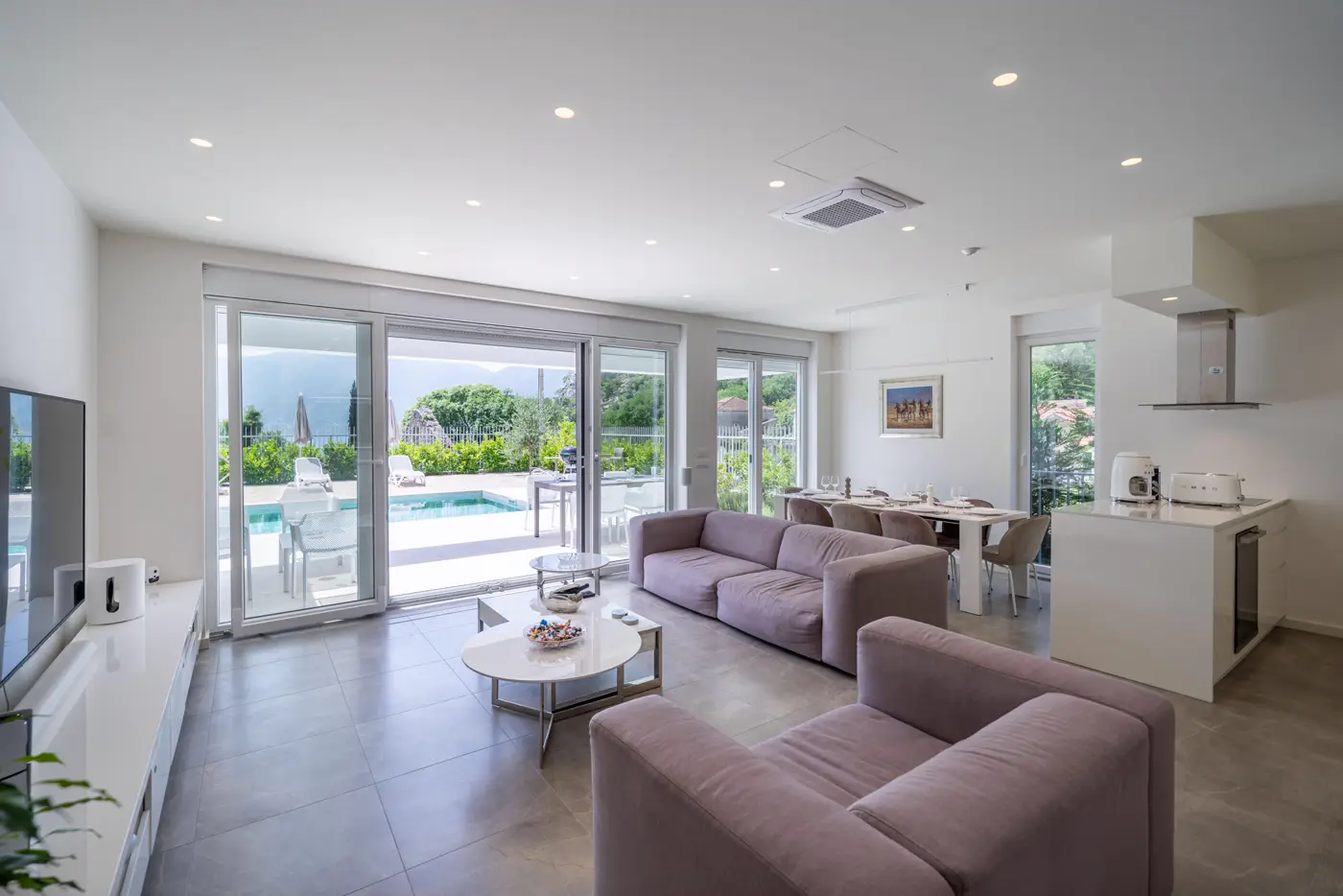 Family villa with pool and sea view, Orahovac, Kotor