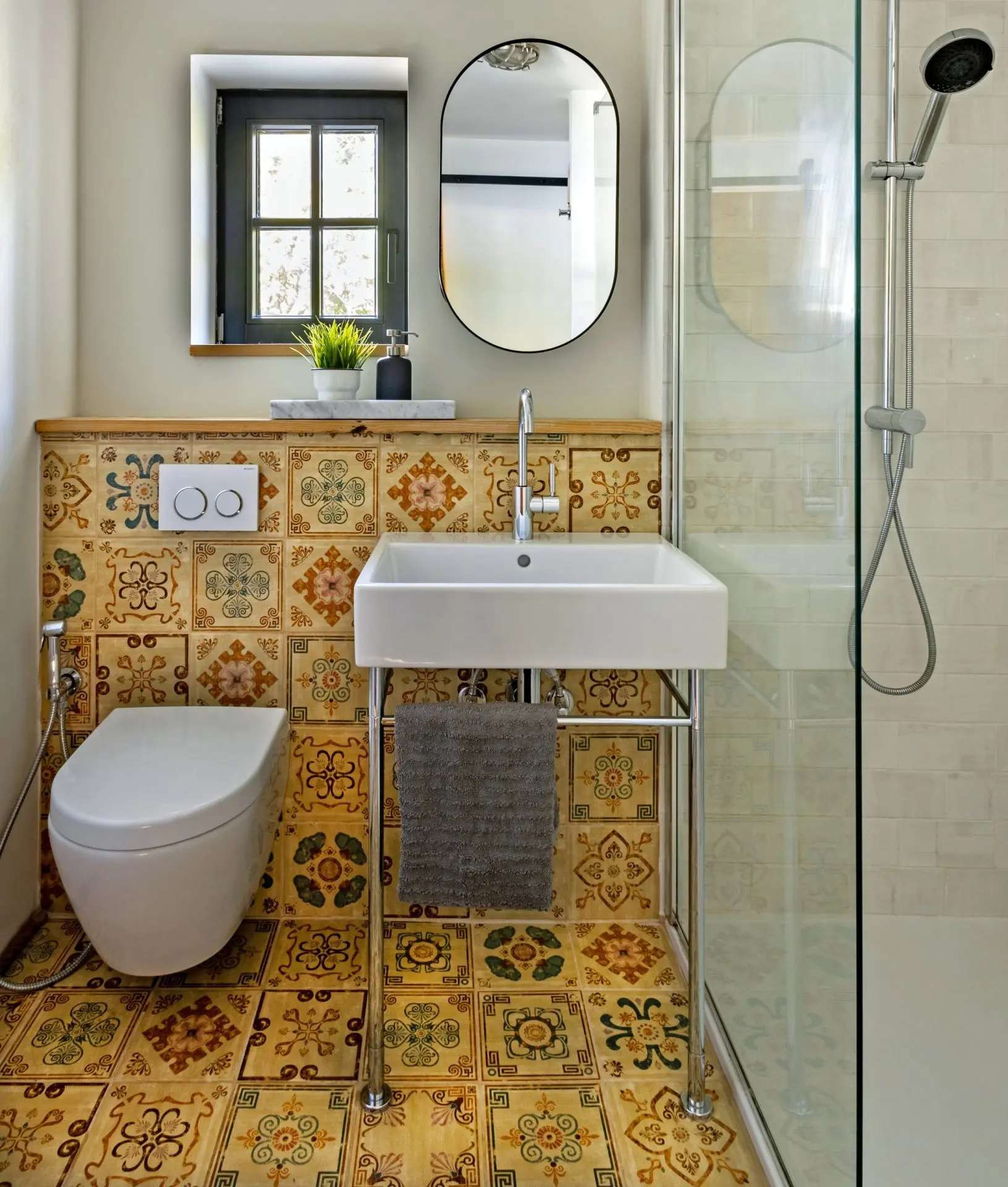 South East area – A beautiful, renovated house with large garden and vineyard