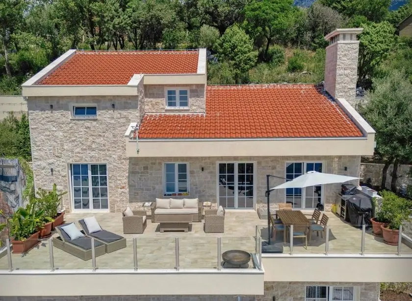 Two premium villas with sweeping Adriatic views near Herceg Novi