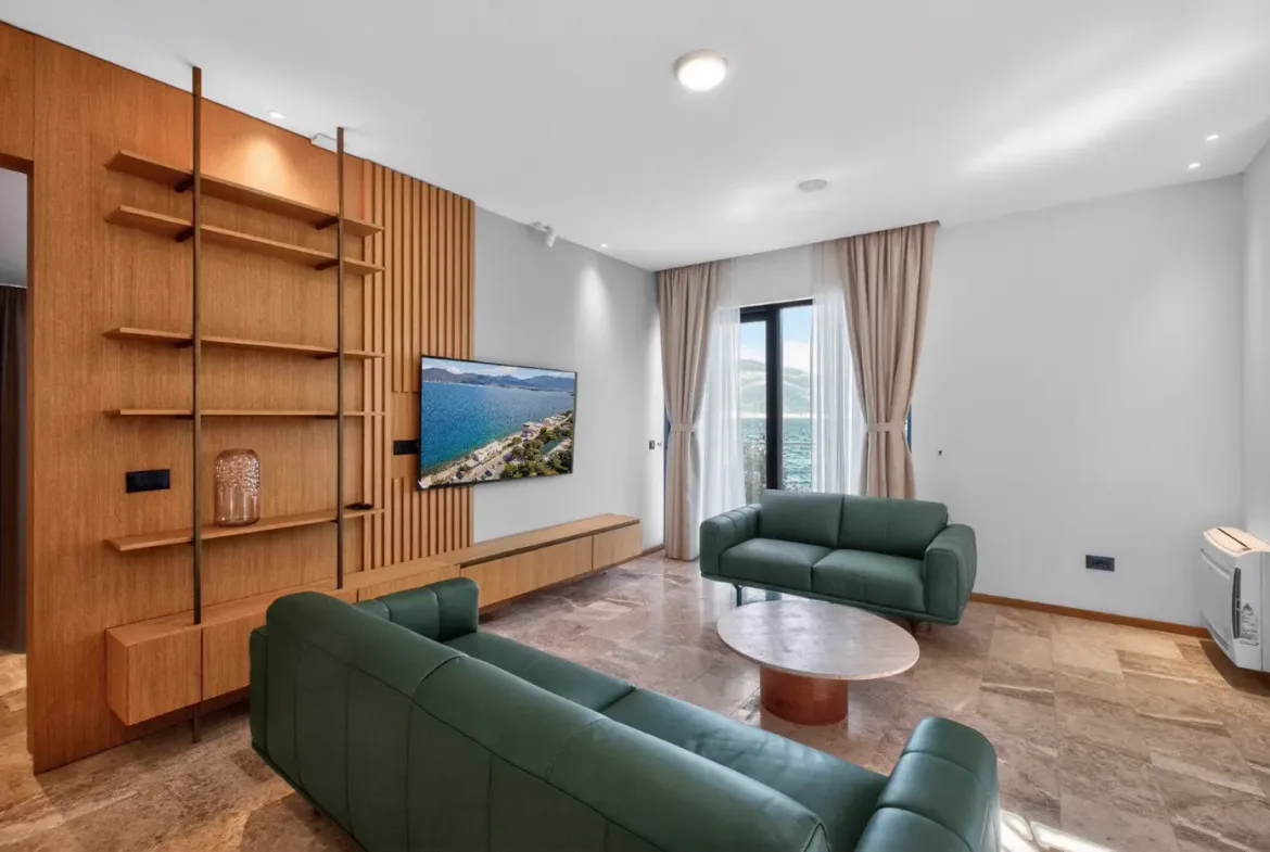 First-line seaside villa, Krašići