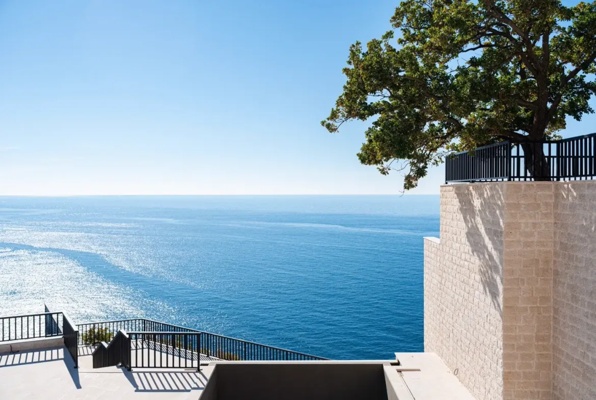Villa on the cliff, Skočiđevojka, Budva