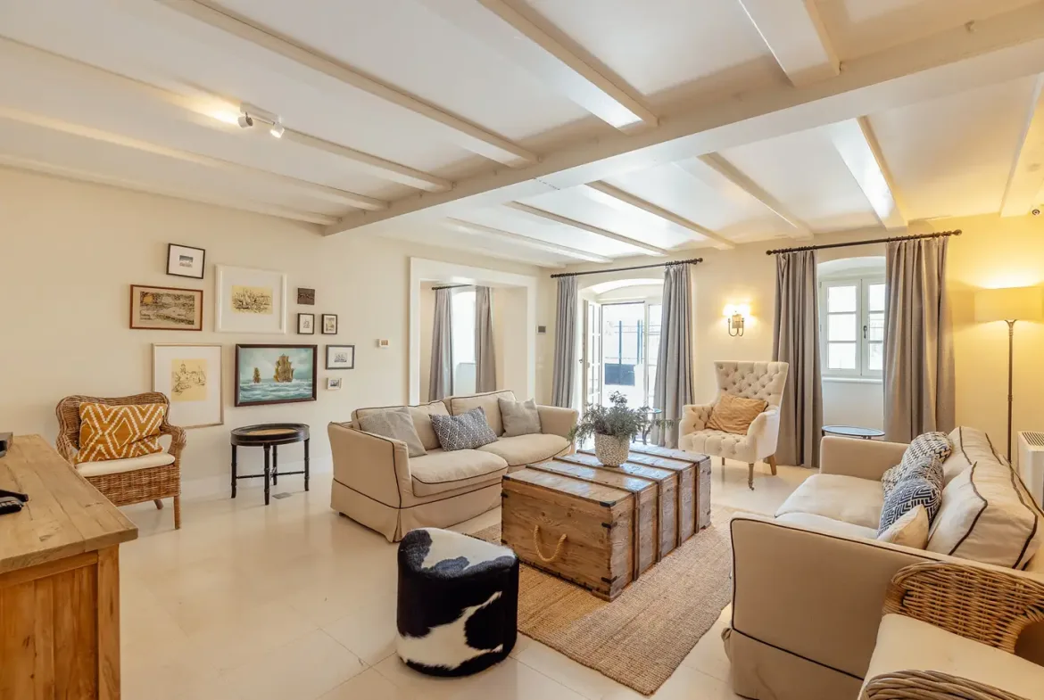 Luxuriously renovated stone villa with pontoon, Dobrota, Kotor