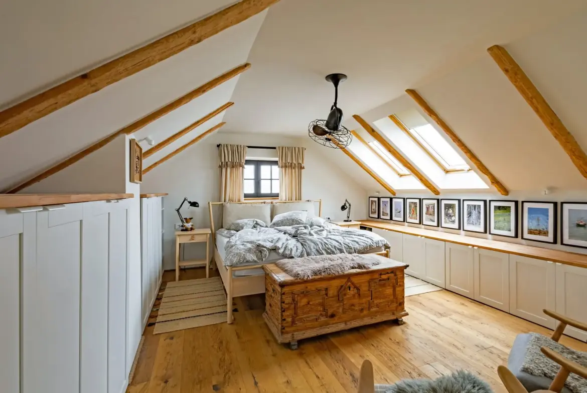 South East area – A beautiful, renovated house with large garden and vineyard
