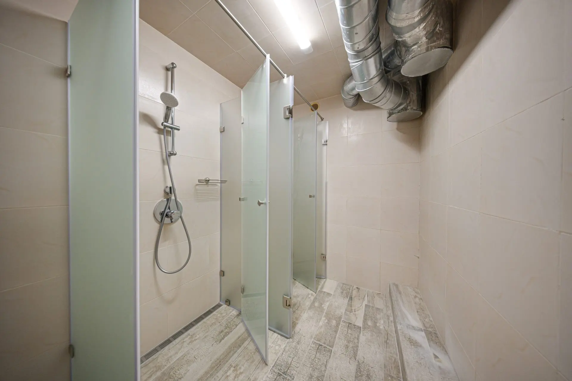 Spacious commercial premises located on two levels in Boyana for sale