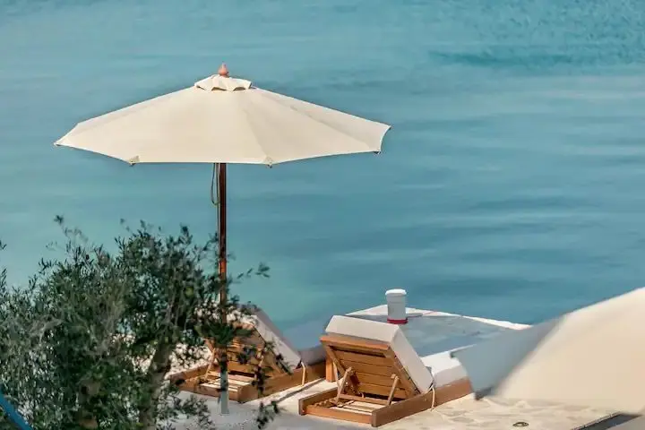 Luxury Villa The Two with private beach