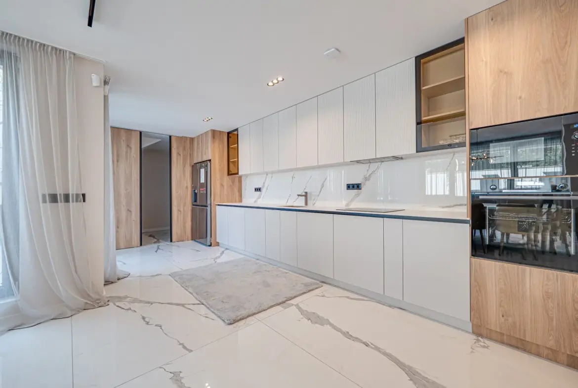 Three-bedroom apartment in a boutique building in Dragalevtsi near Britanica Park School