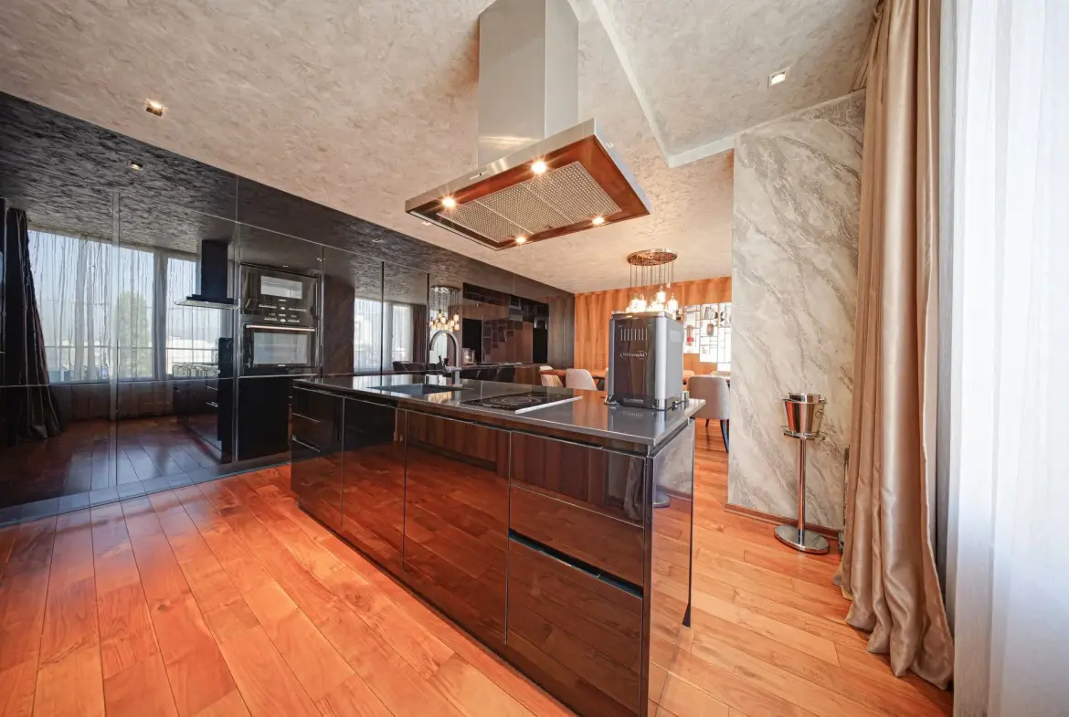 Luxurious penthouse with stunning views in Krastova Vada for sale