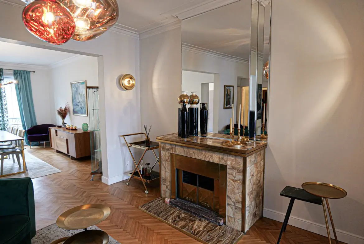 Magnificent apartment in the heart of Doctor’s Monument for sale