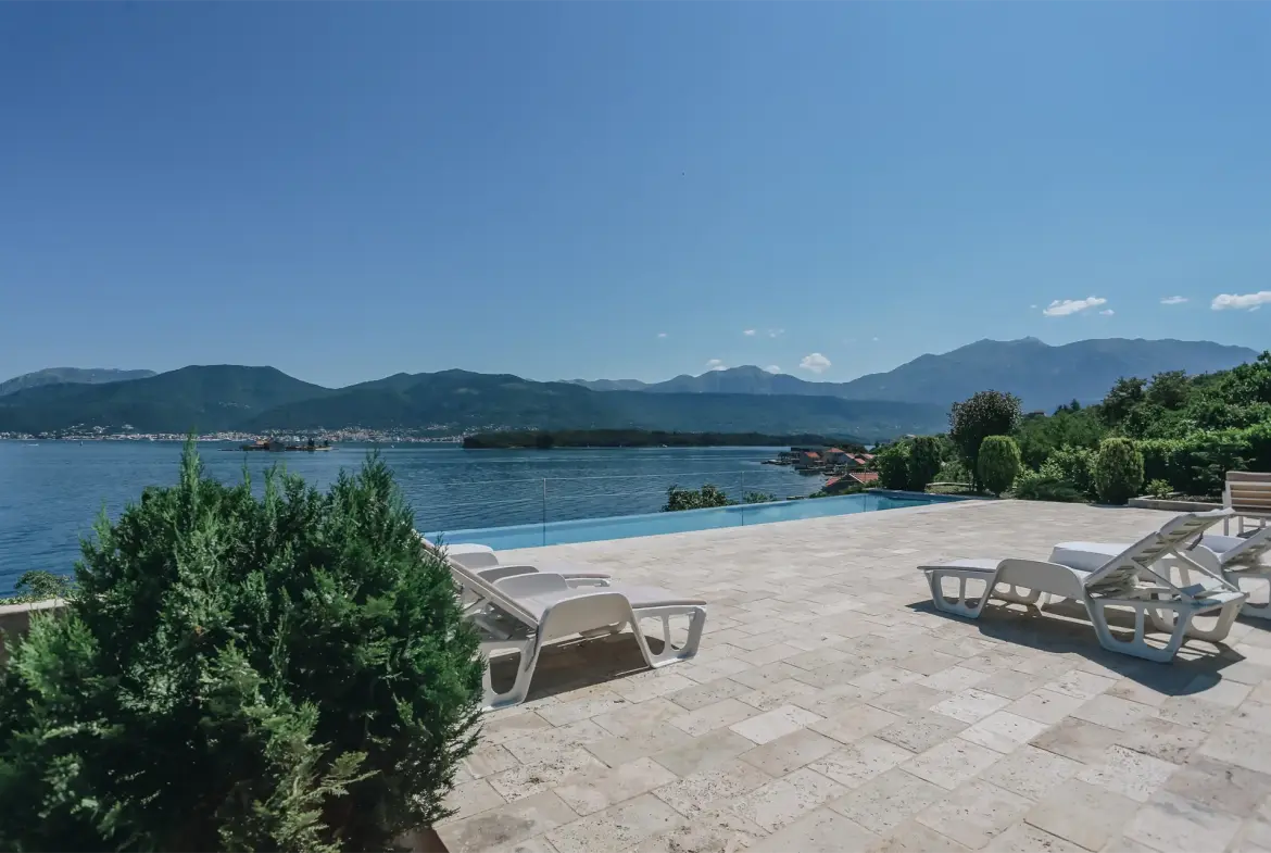 Beachfront Villa