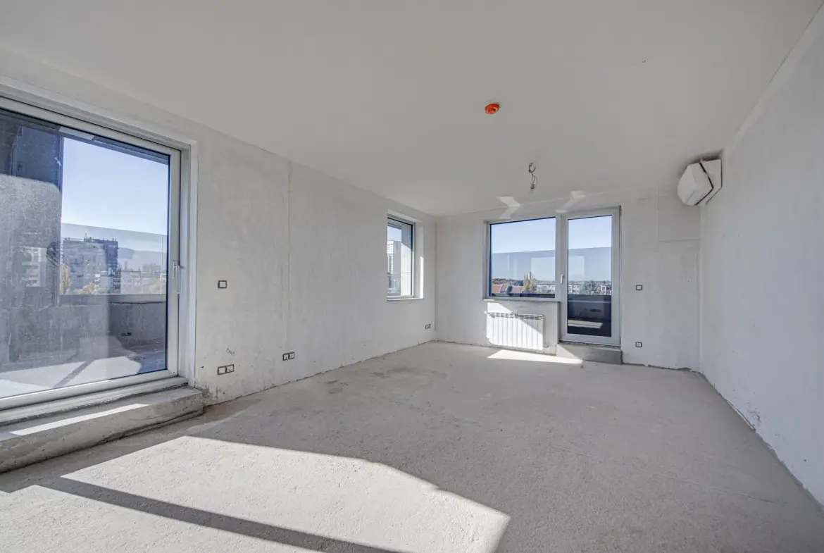 Luxury penthouse in Iztok for sale