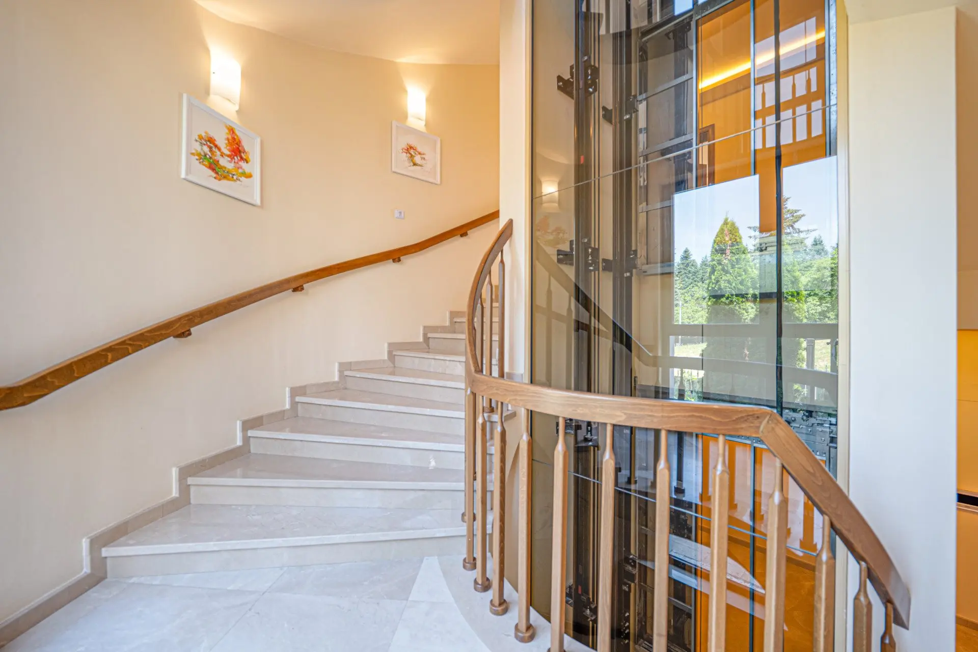 0d901c5b744f976afdffcc3109a65221 A house with a great location in Boyana district for sale