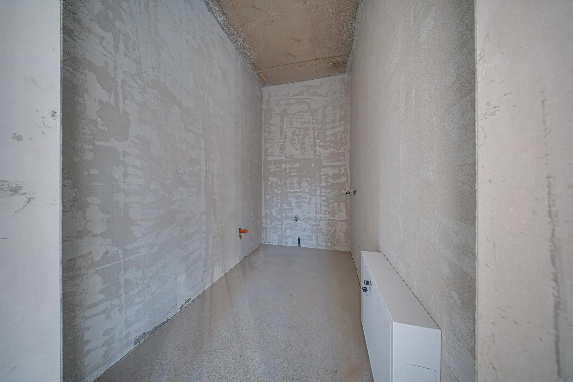 Three-bedroom apartment in a new complex near Paradise Mall
