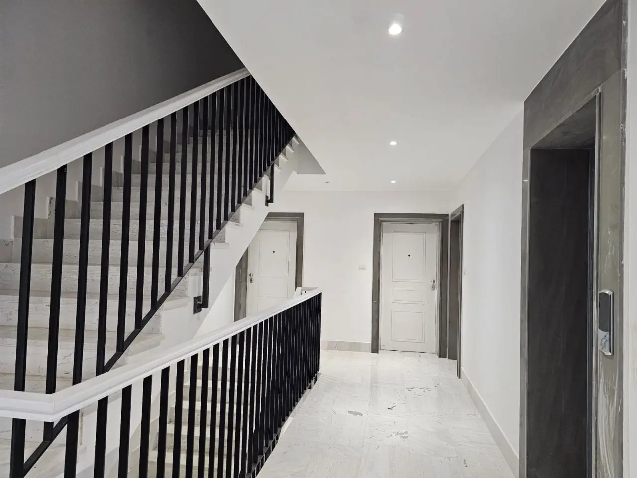 First Line Apartment For Sale In Saranda Albania