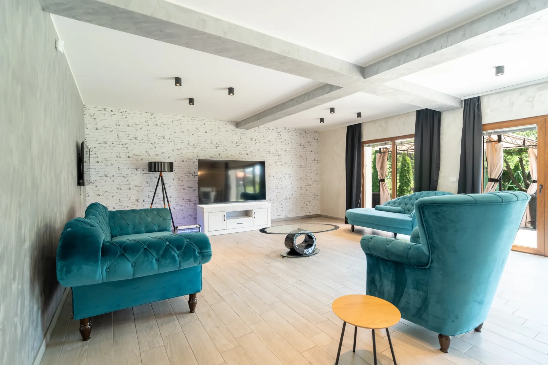 1-13-scaled-1 3-Bedroom House, 247 m² – Viktora Starčića, Surčin, Belgrade