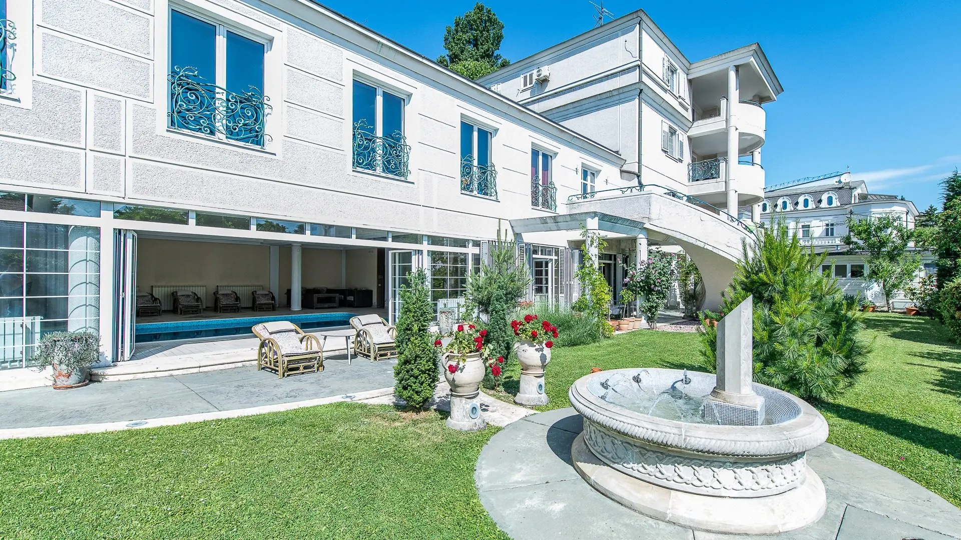 10-Bedroom Villa, 503 m² – Generala Nikodija Stefanovića, Savski venac, Belgrade