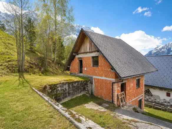 Soca Area – House in Strmec with Views of the Julian Alps