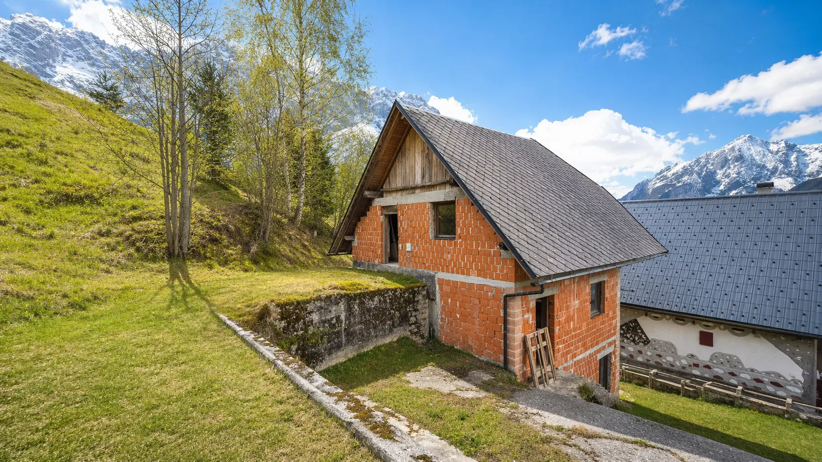 Soca Area – House in Strmec with Views of the Julian Alps