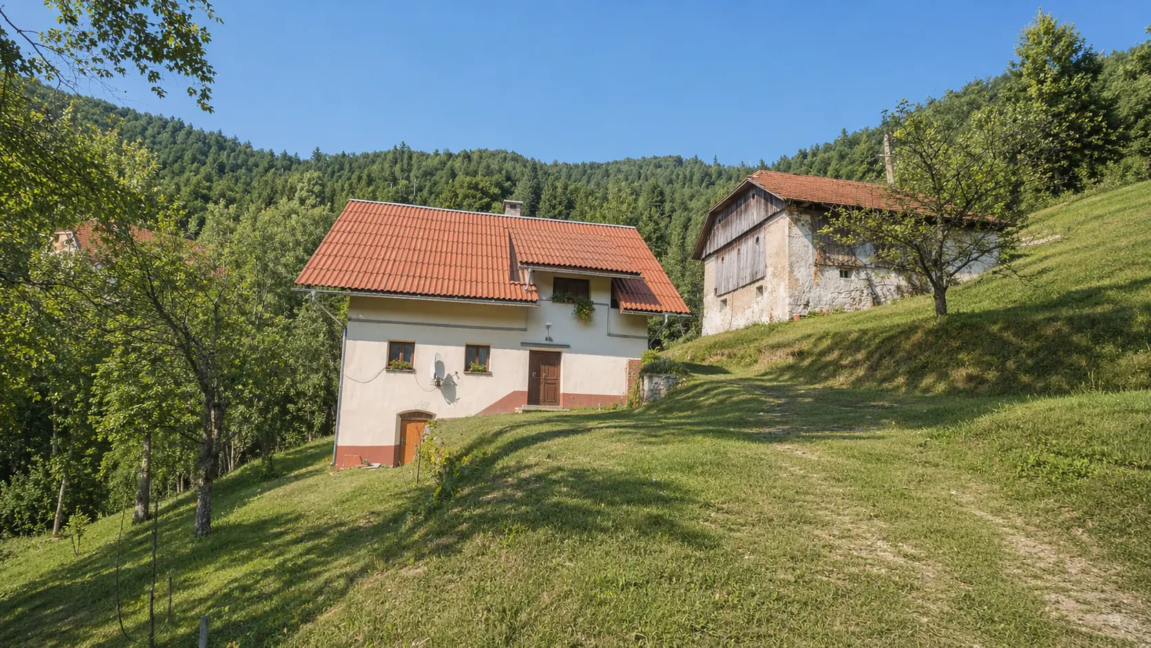 1-5 Idrija Area – Beautiful Estate Above Spodnja Idrija