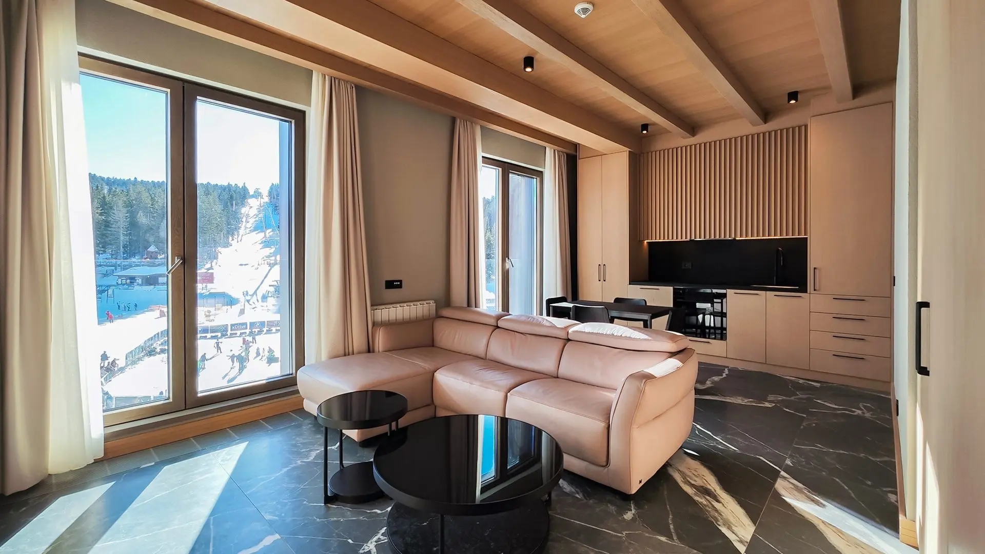 1-Bedroom Apartment, 46 m² – Nikole Tesle 12, Raska, Kopaonik