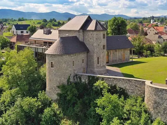 Vinica Castle – Fully renovated Castle with views, river, unique opportunity