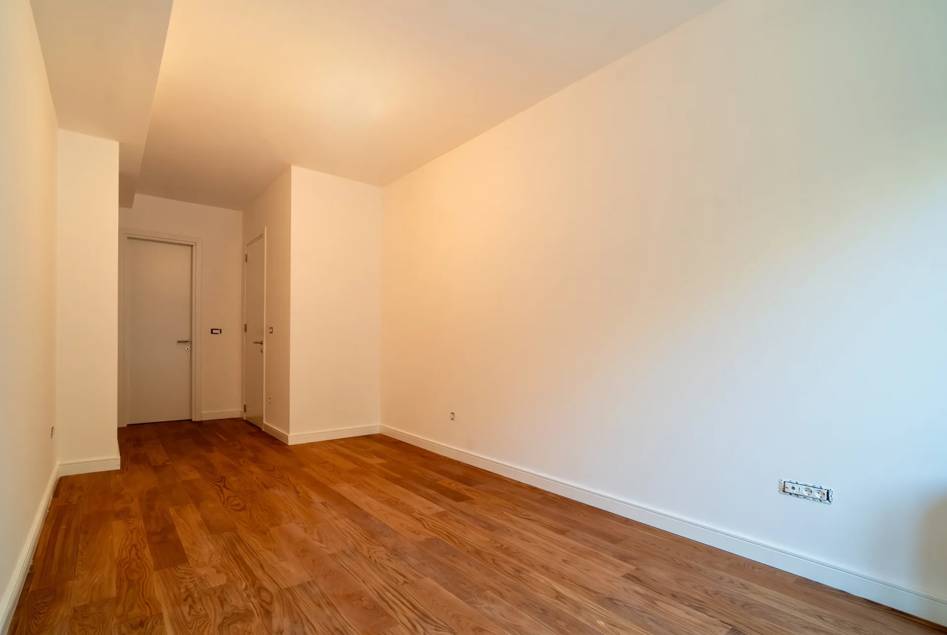 10-1-2 2-Bedroom Apartment, 128 m² – Loznička, Vracar, Belgrade