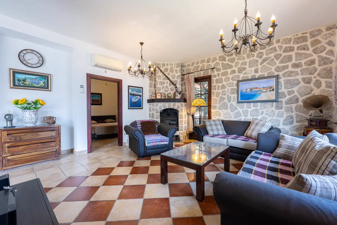 Villa in a complex on the first line to the sea, Kostanjica, Kotor