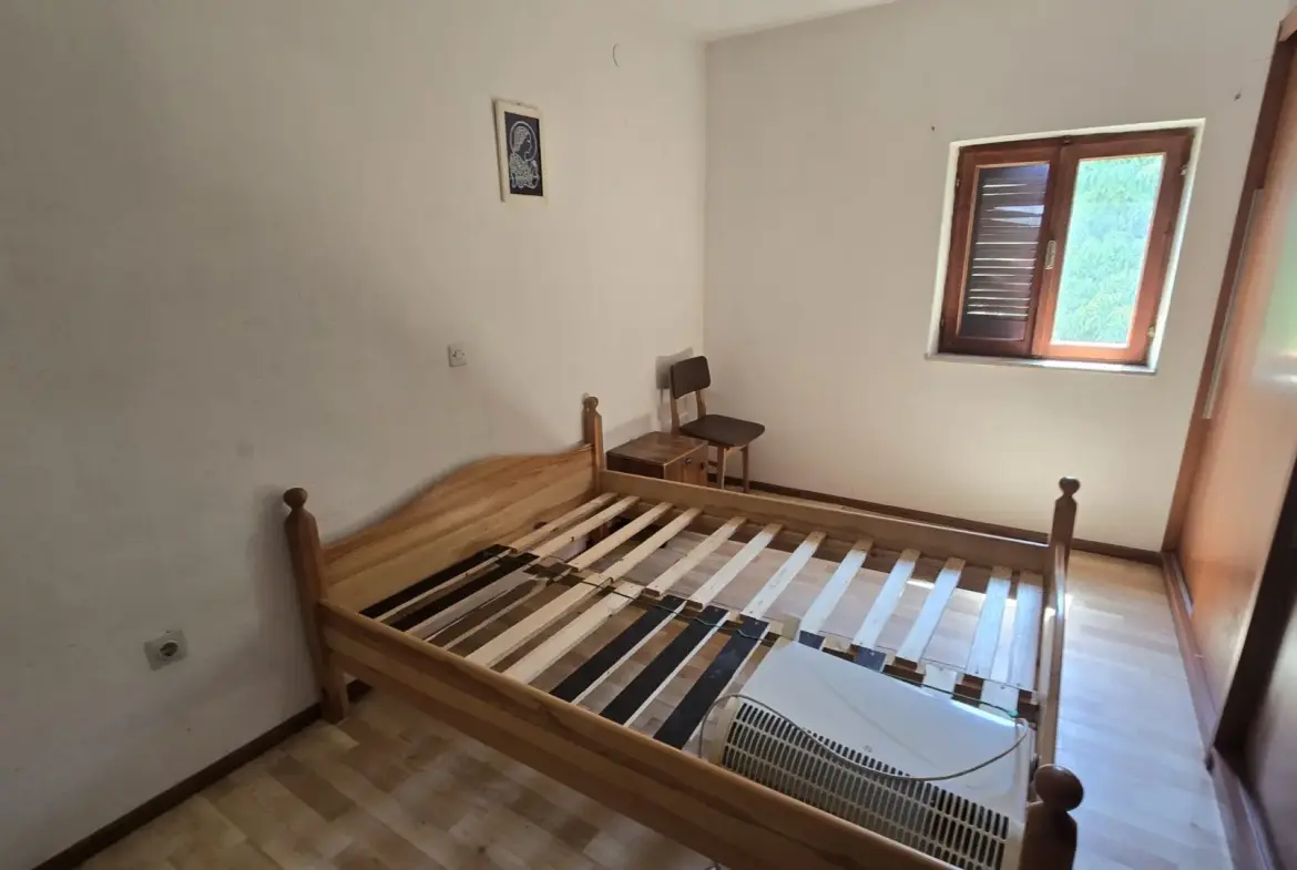 Soča area – House with Panoramic Views of the Surrounding Hills