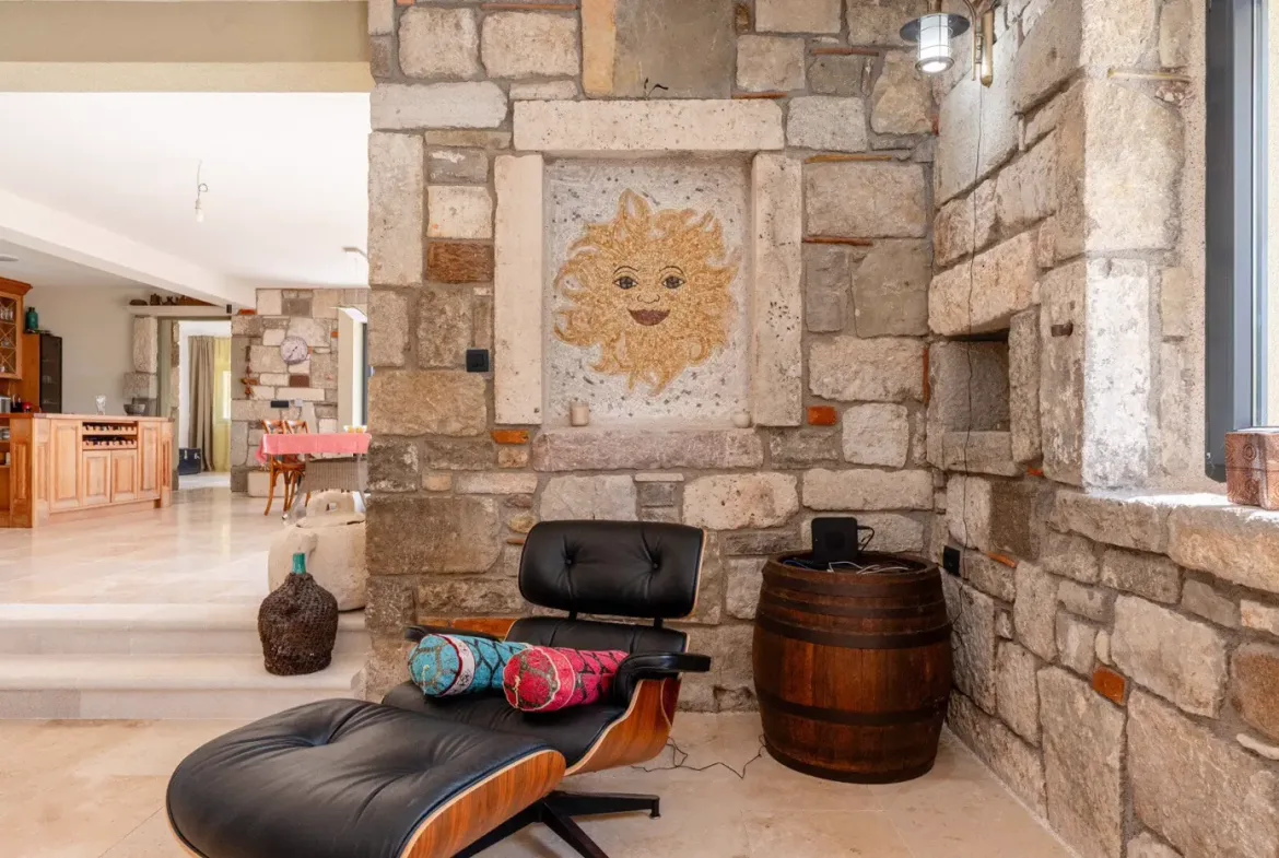 New stone villa with pool and open sea view, Buljarica