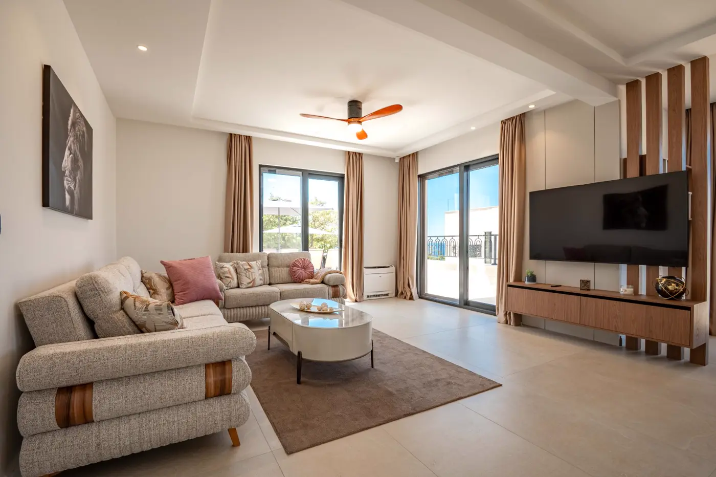 10-46 New furnished villa with pool, Reževići, Budva