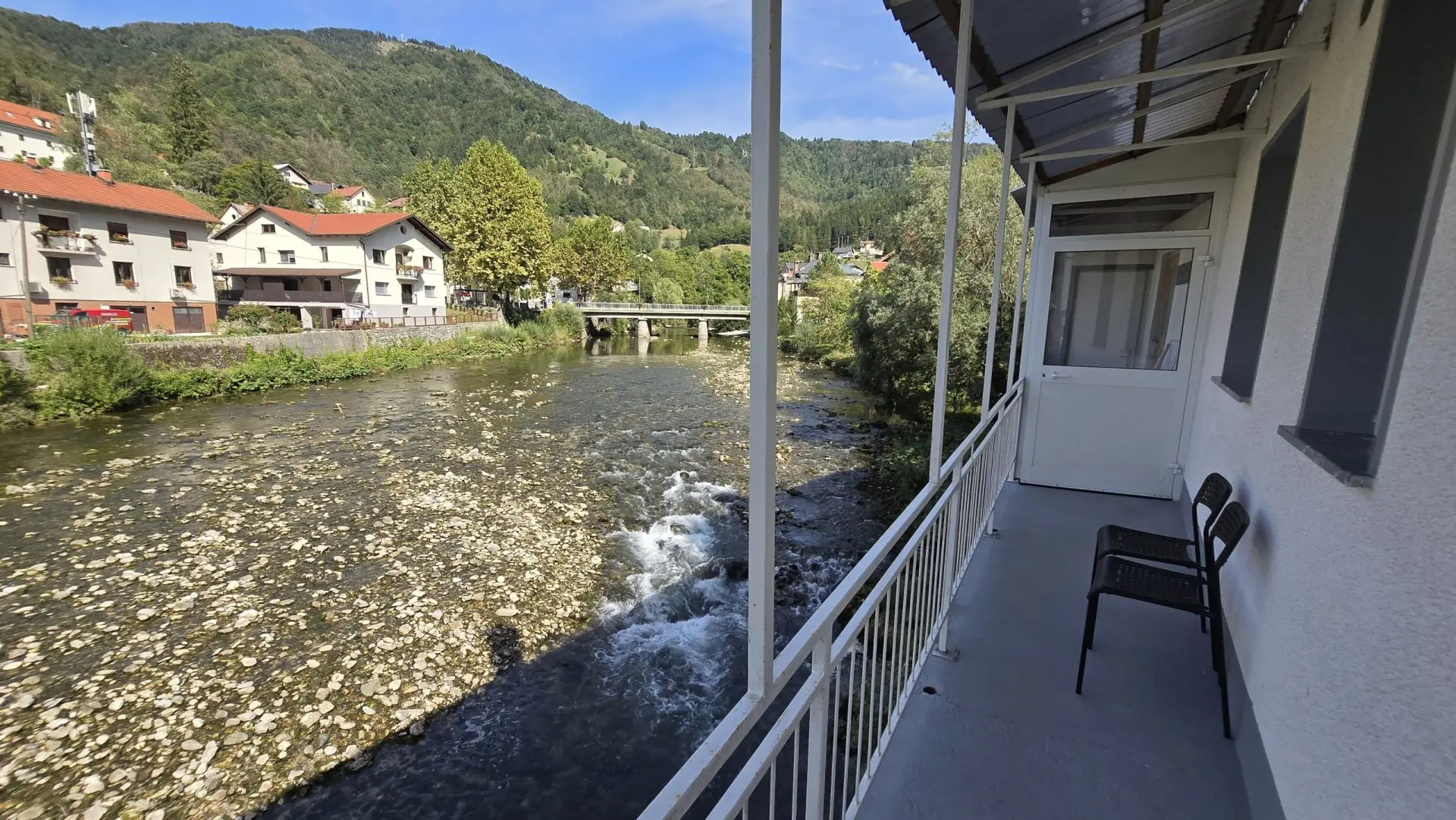 Idrija Area – Charming Riverside House