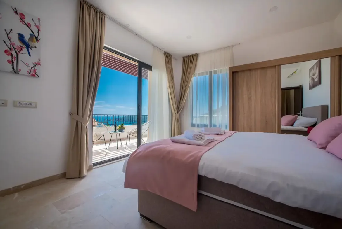 New three-room villa with pool, Becici, Budva