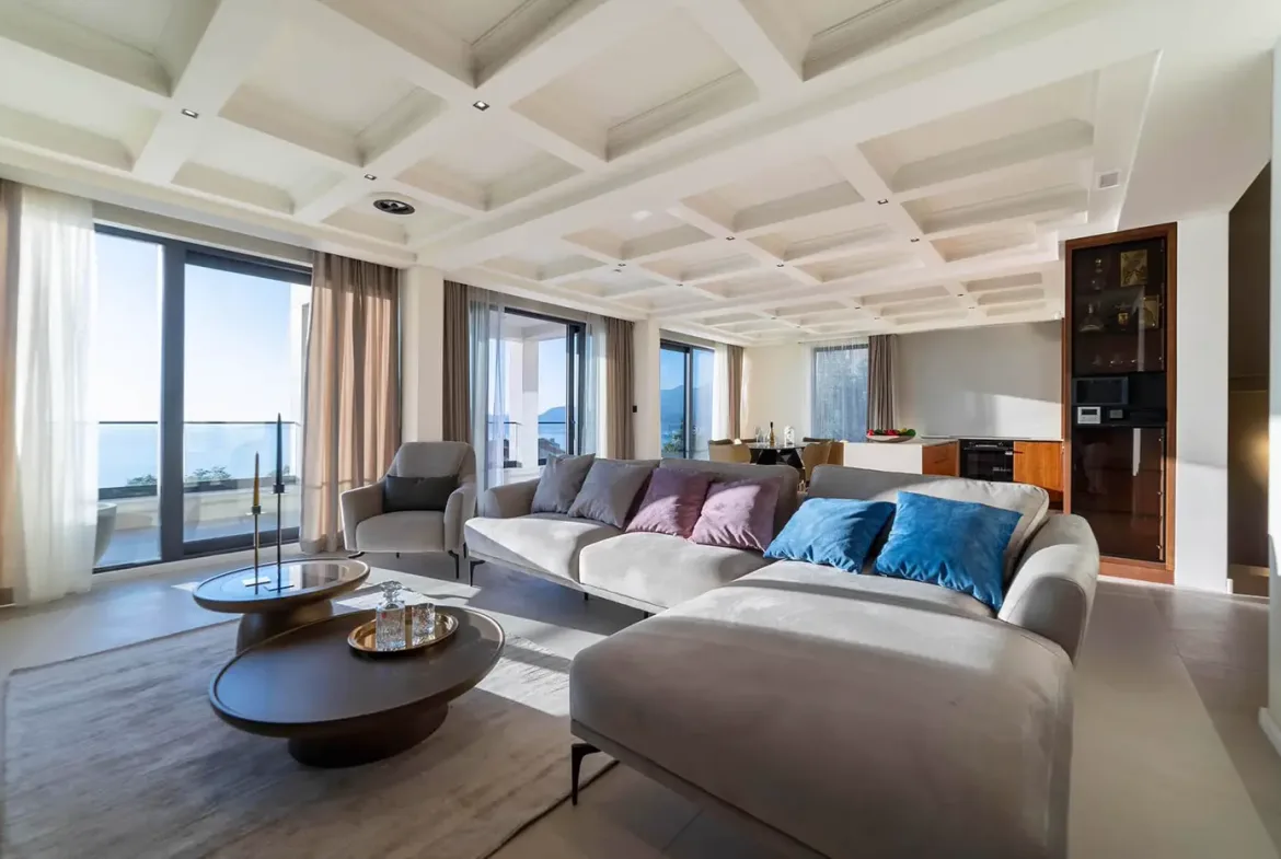 Exclusive villa in Blizikuće, Budva