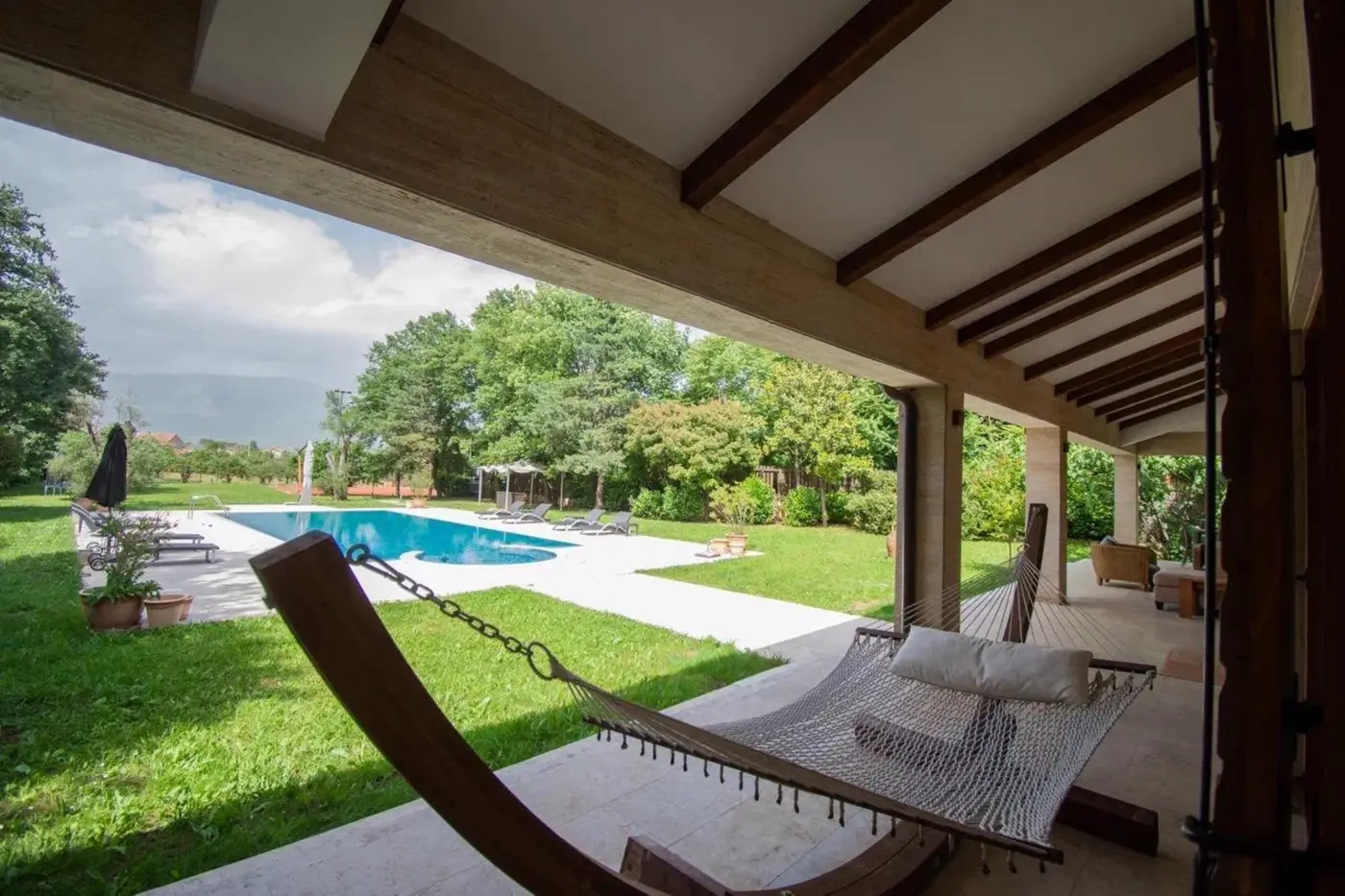 Luxury family villa with swimming pool and landscaped plot, Podgorica