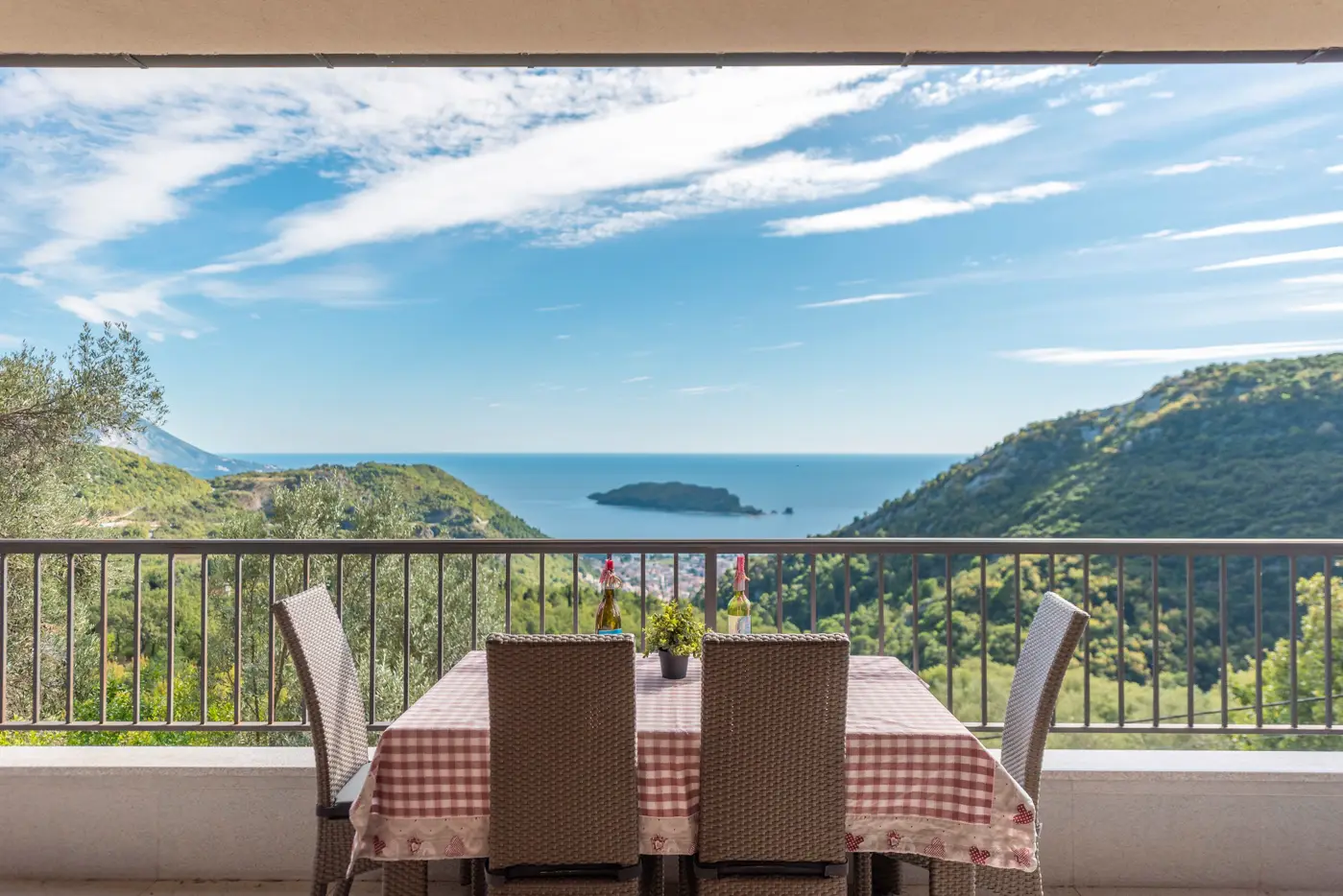 Stone villa with pool and panoramic sea view, Markovići, Budva