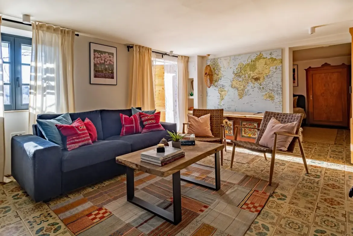 South East area – A beautiful, renovated house with large garden and vineyard
