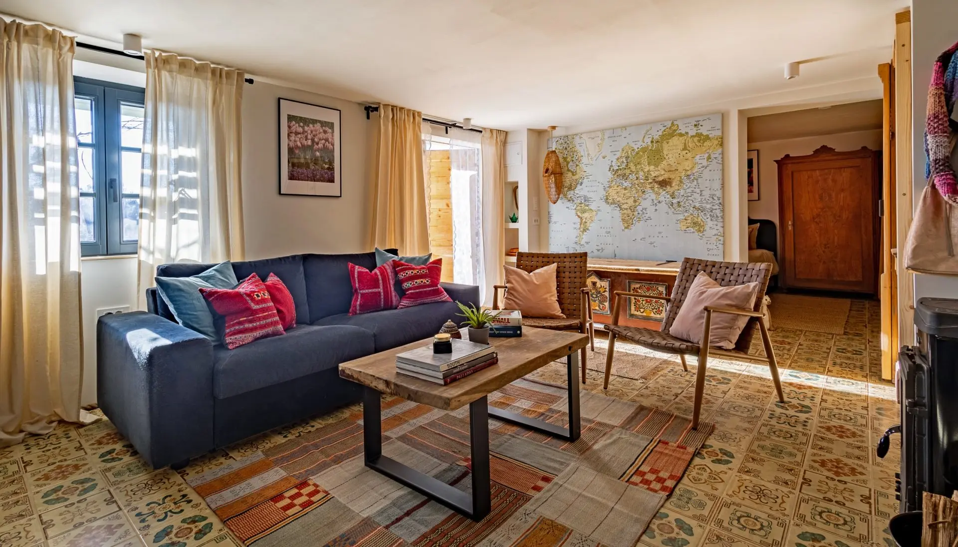 South East area – A beautiful, renovated house with large garden and vineyard