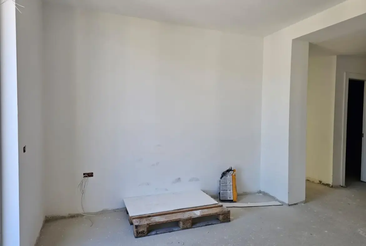 First Line Apartment For Sale In Saranda Albania