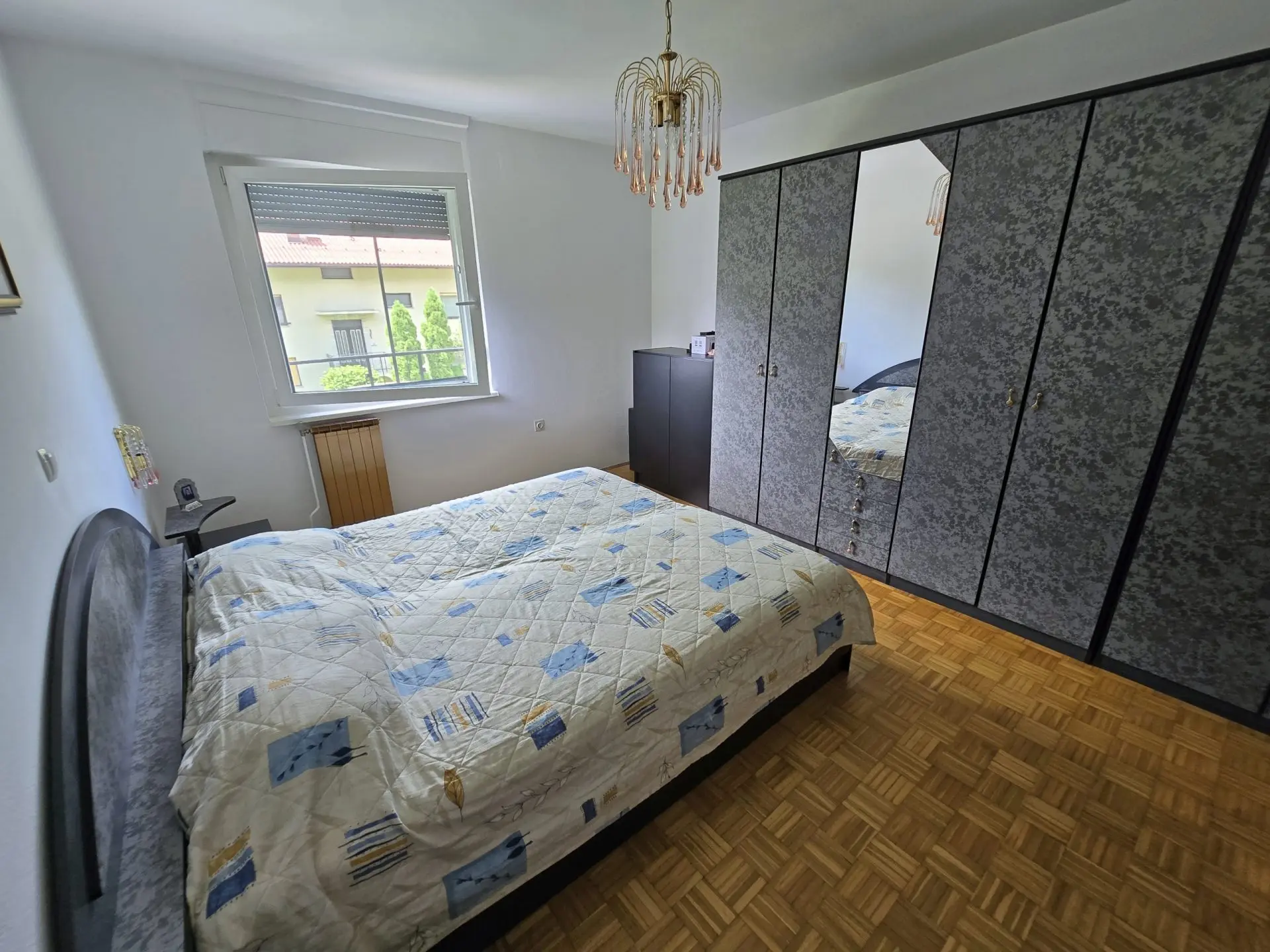 Soca Area – Kobarid, Spacious house with commercial space