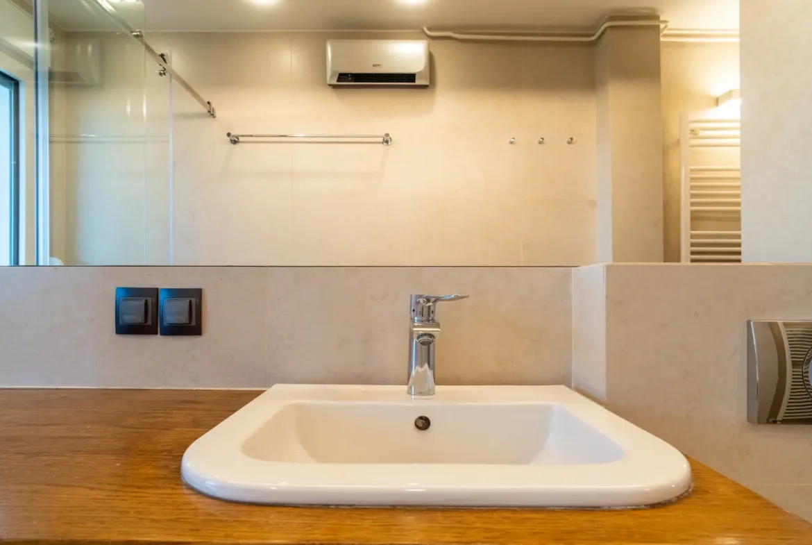 2-Bedroom Apartment, 105 m² – Bulevar Maršala Tolbuhina, Zemun, Belgrade