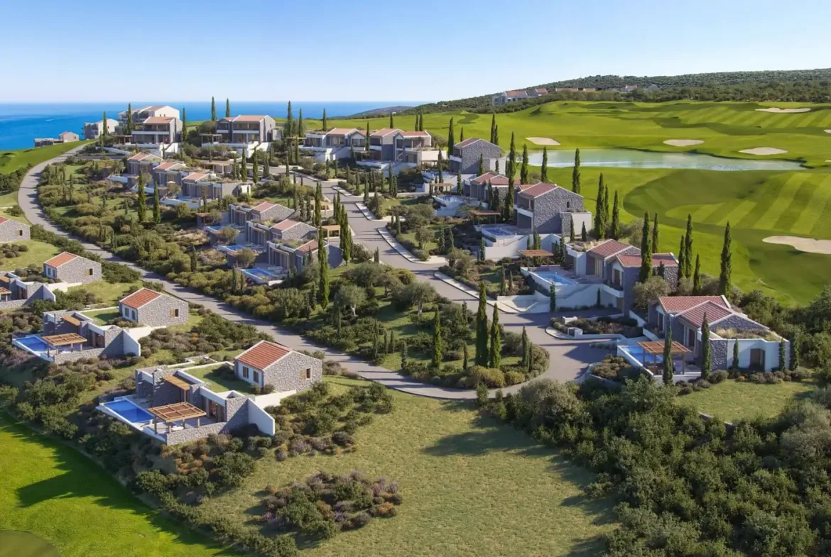 Luxury three bedroom villa on golf course, Lustica Bay