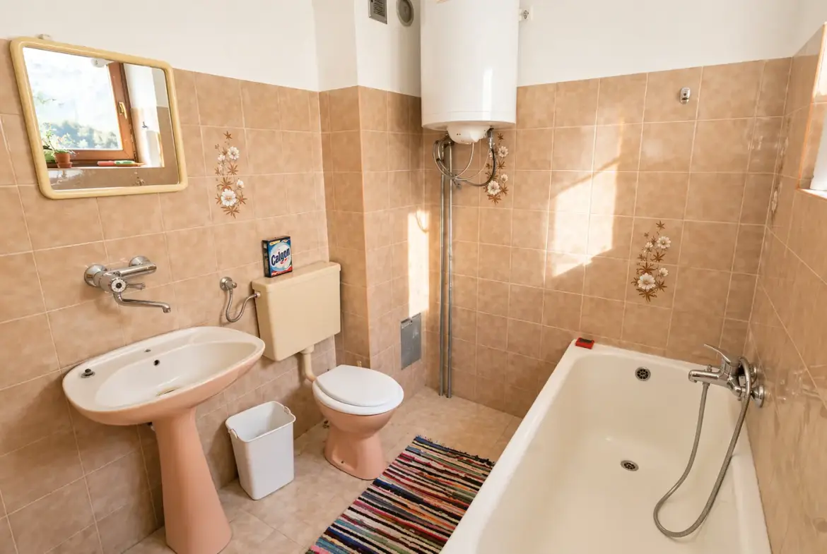 Vipava Valley – Semi-detached house above Vipava Valley