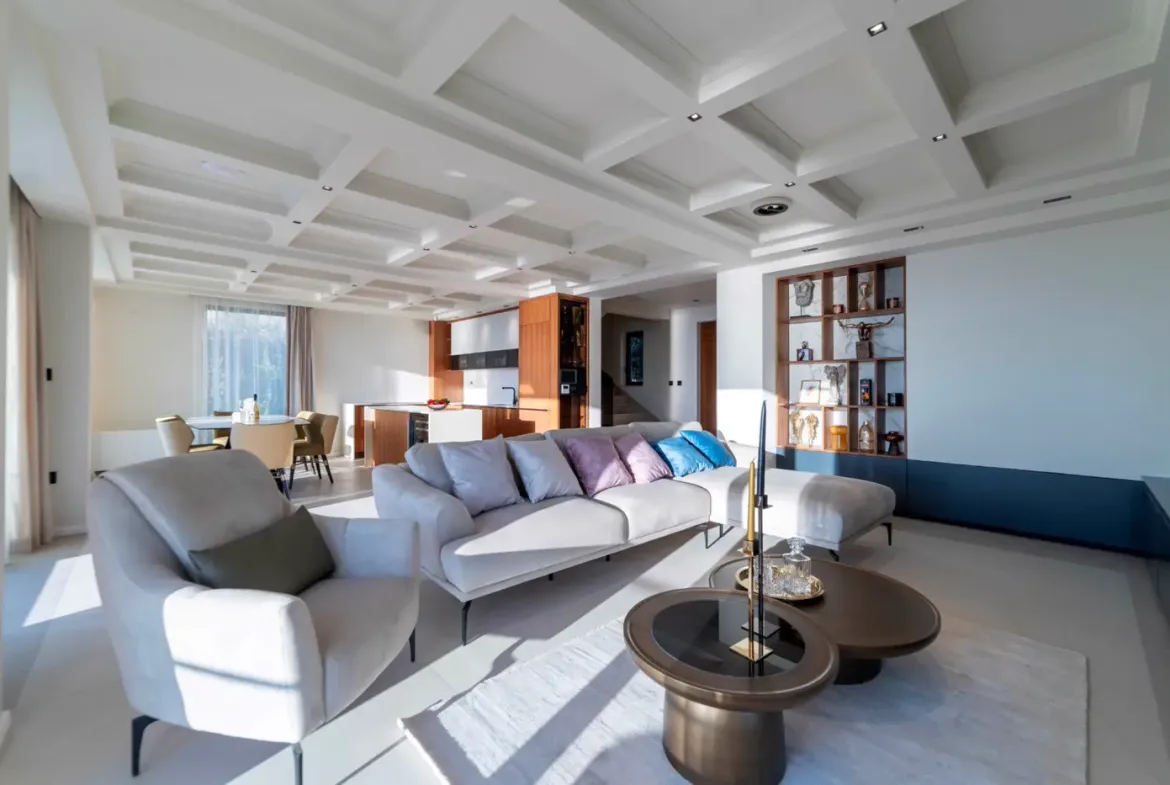 Exclusive villa in Blizikuće, Budva