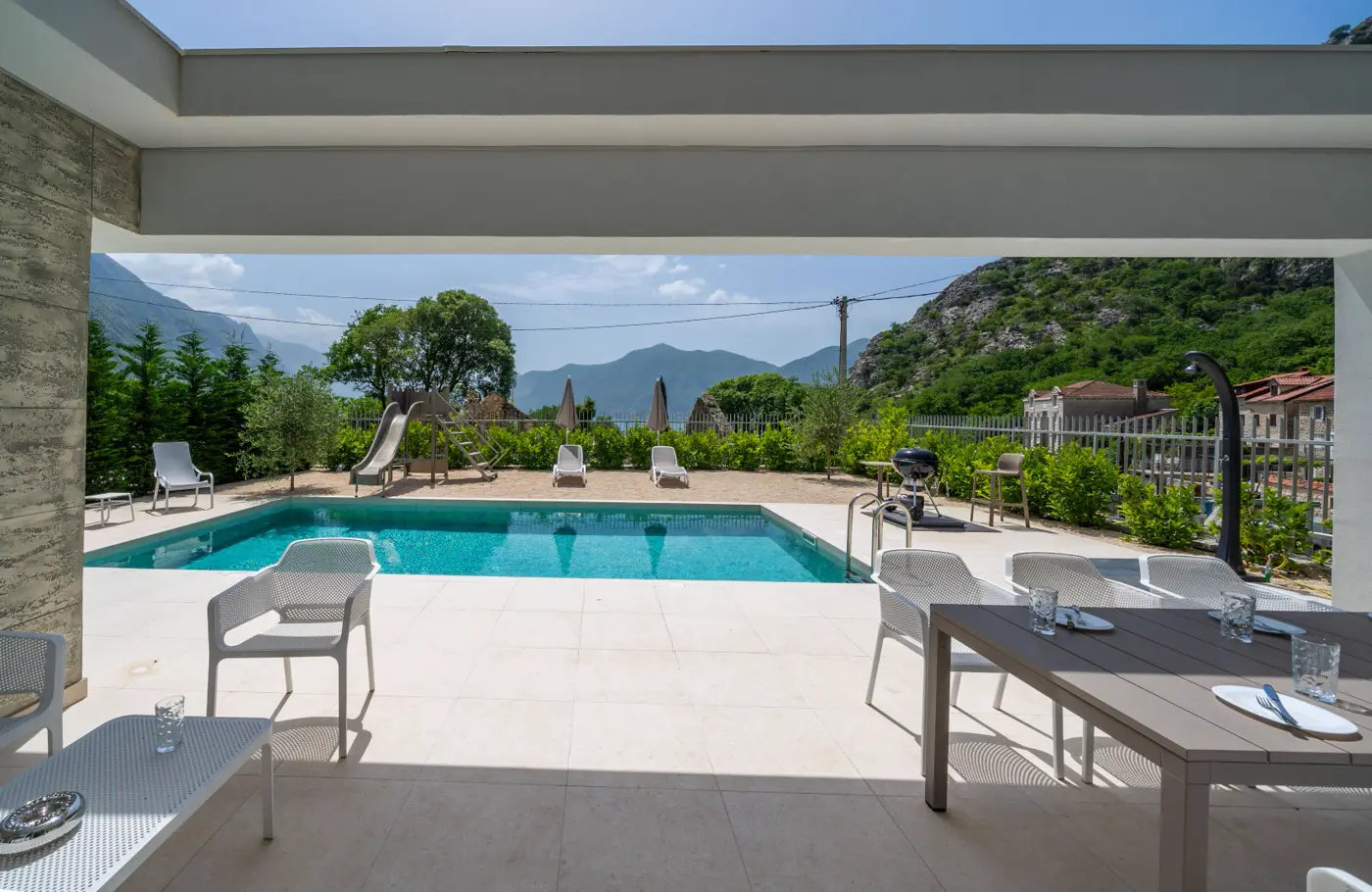 Family villa with pool and sea view, Orahovac, Kotor