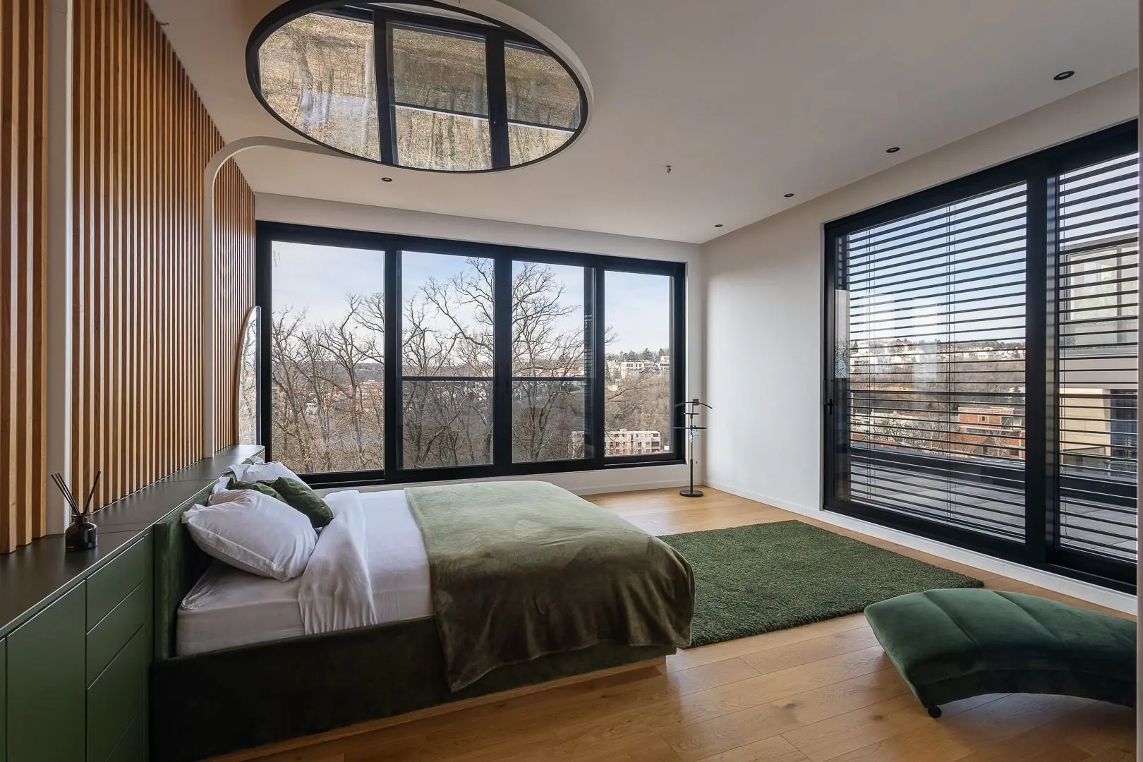 3-Bedroom Apartment, 184 m² – Green Hill, Savski venac, Belgrade