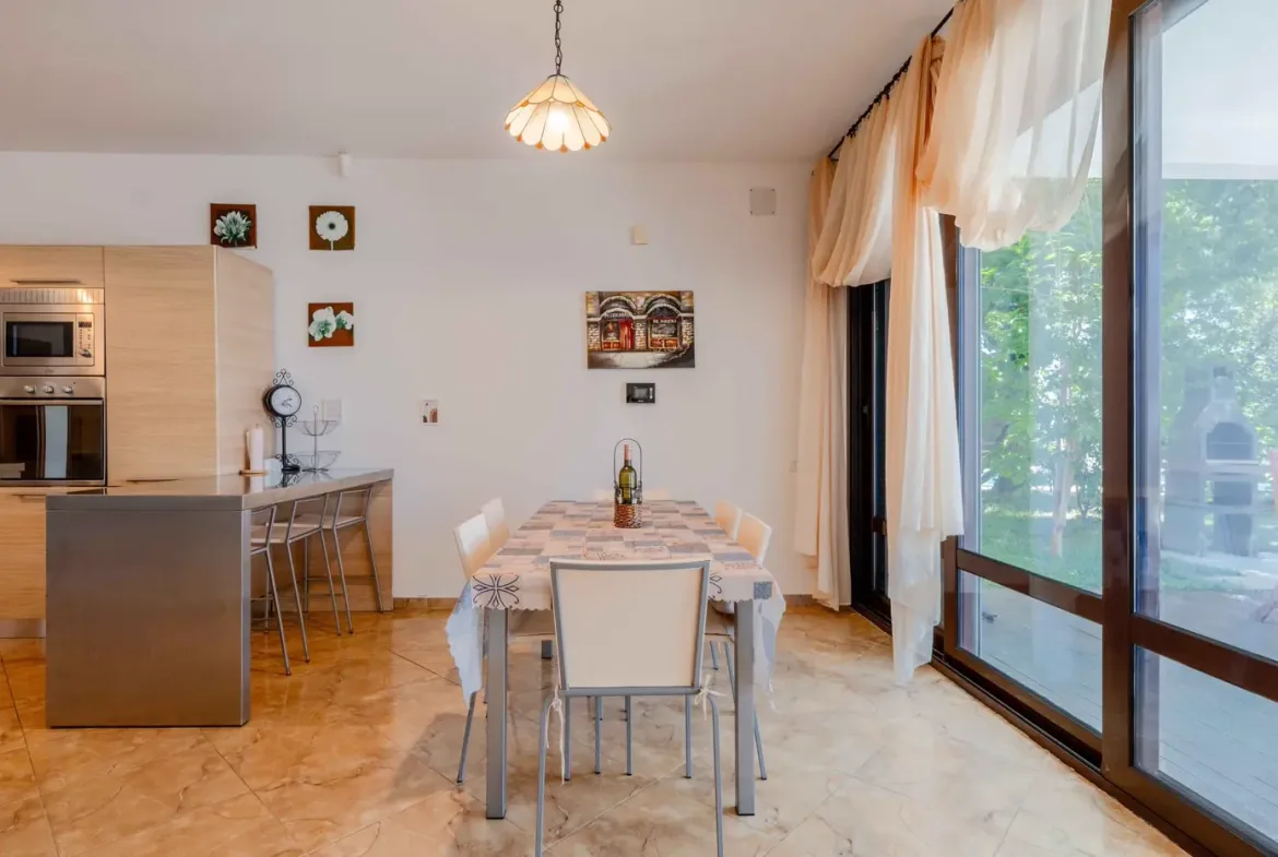 Beachfront villa with a private pool, Utjeha, Bar