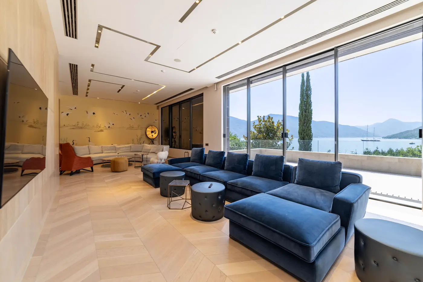 11-93 Villa Mandragora, Kotor