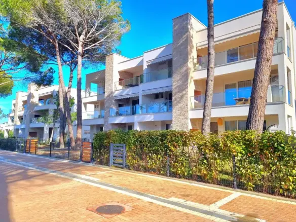 Apartment for Sale in San Pietro Resort in Gjiri i Lalzit