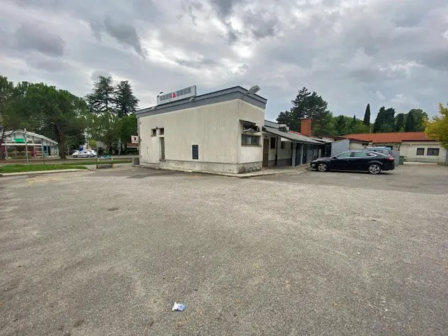Nova Gorica Area – A restaurant on the Italian border