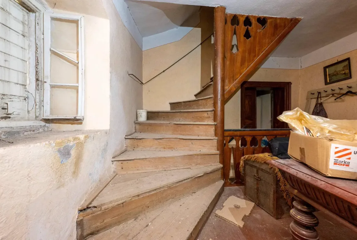 Stone palace for renovation on the first line to the sea, Prčanj